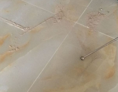 丰镇瓷砖空鼓维修公司分享粘合剂选择不当在瓷砖铺贴过程中可能导致以下问题