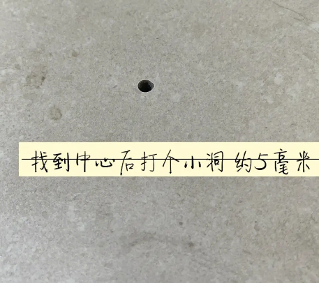 丰镇瓷砖空鼓维修公司专业解答在瓷砖铺贴过程中，如果砂料搅拌不均匀，将会带来以下问题
